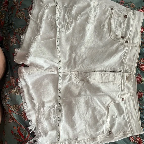White Distressed Jean Shorts - Picture 10 of 11
